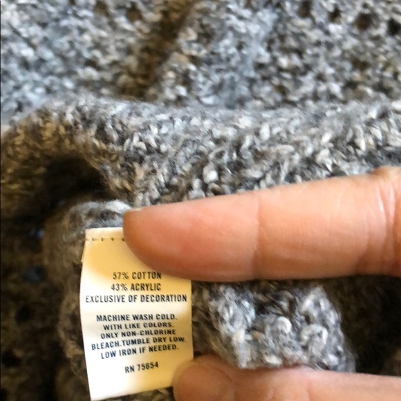 *Abercrombie & Fitch* Women Gray sweater_S - Picture 4 of 5